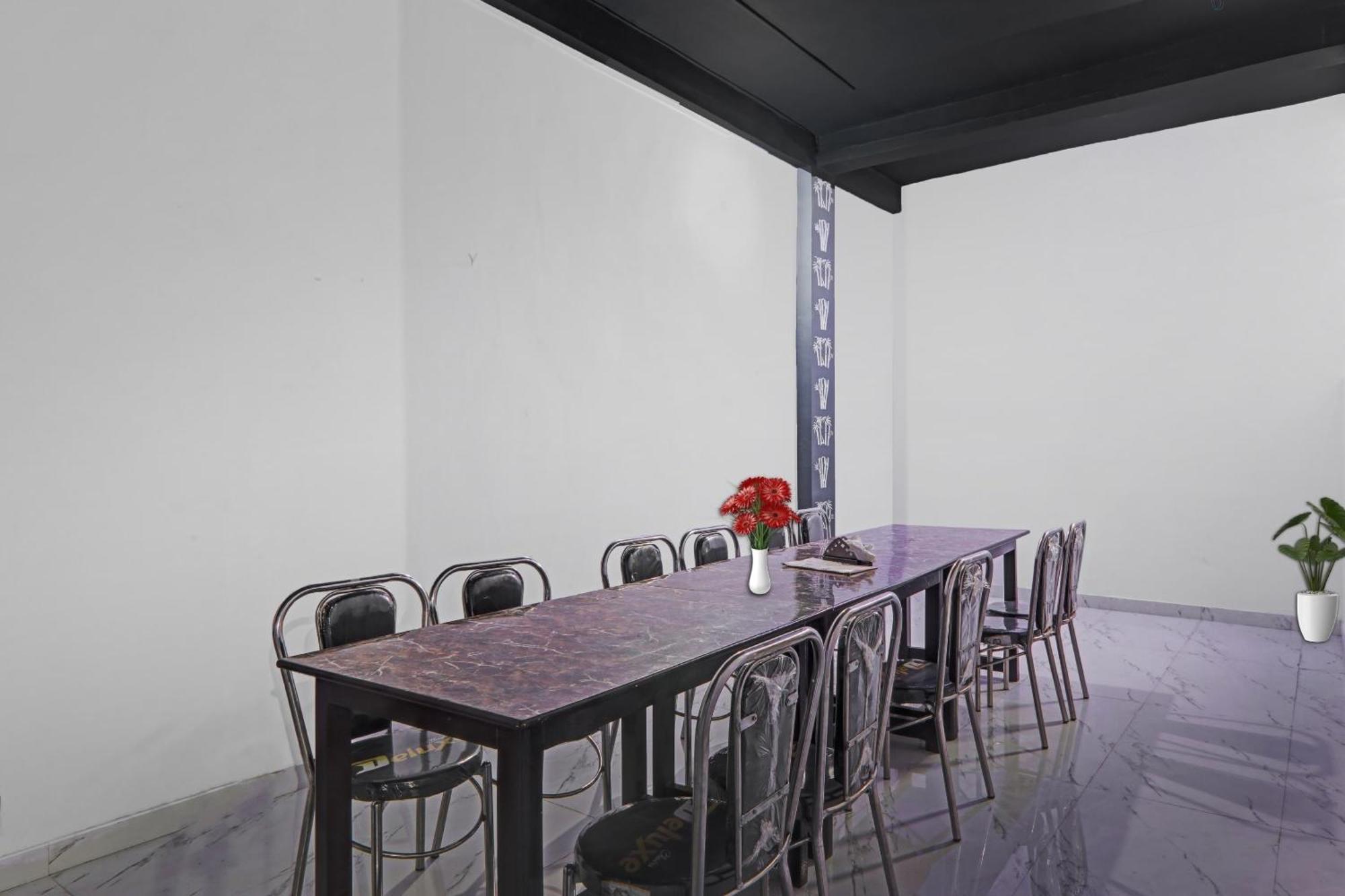 Hotel O Sai Galaxy Hotel & Restaurant Kanpur Zewnętrze zdjęcie