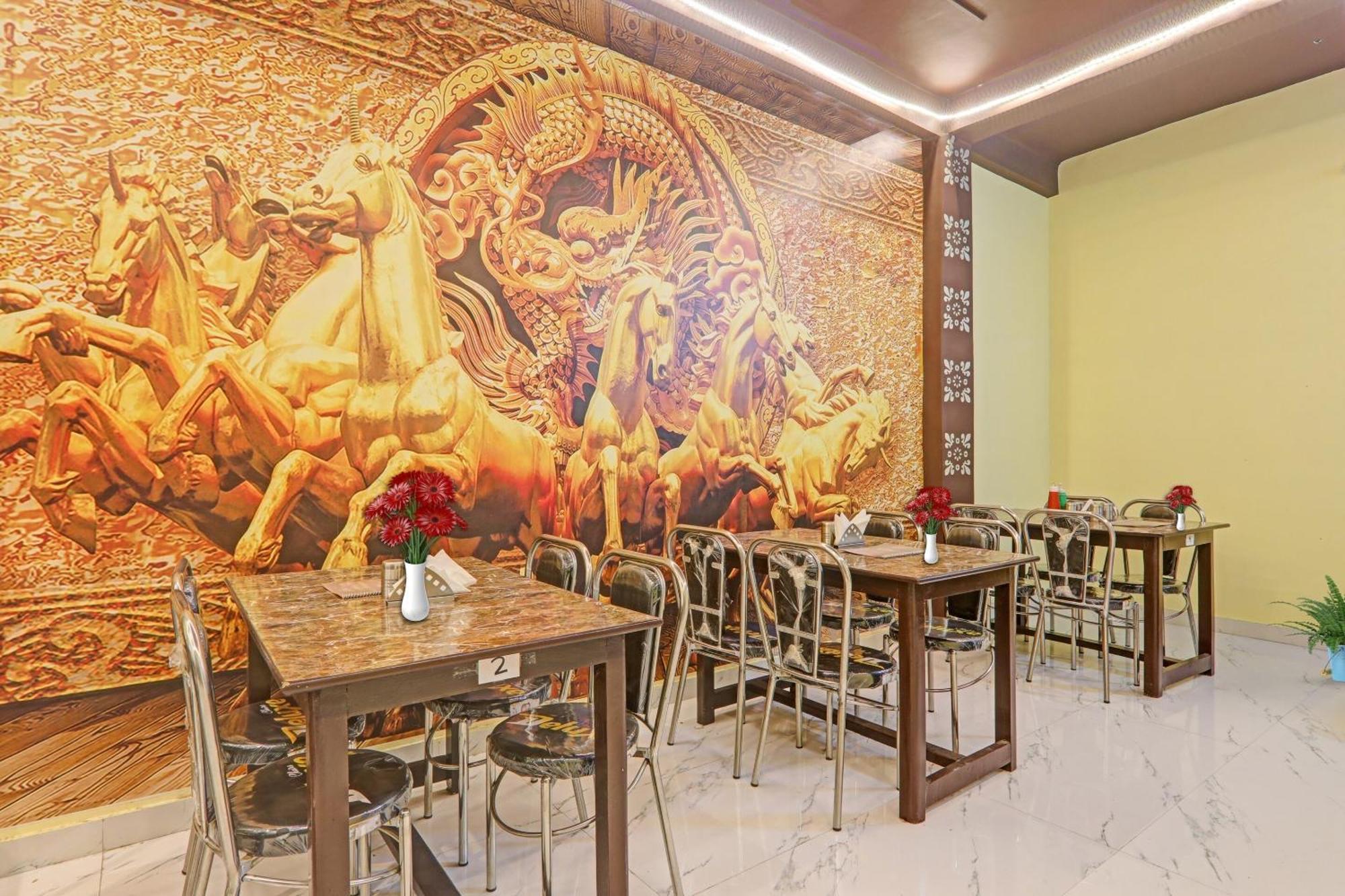 Hotel O Sai Galaxy Hotel & Restaurant Kanpur Zewnętrze zdjęcie